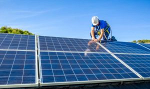 Installation et mise en production des panneaux solaires photovoltaïques à Roques